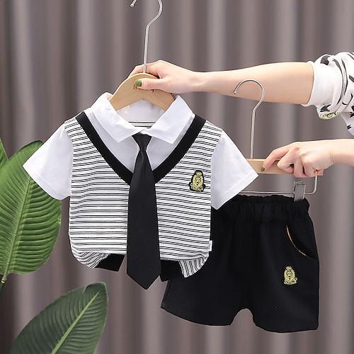 black collar stripe suit